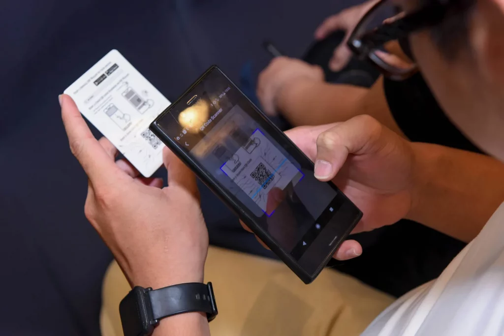 50 Earliest people will receive 50 special NFTs hb wallet